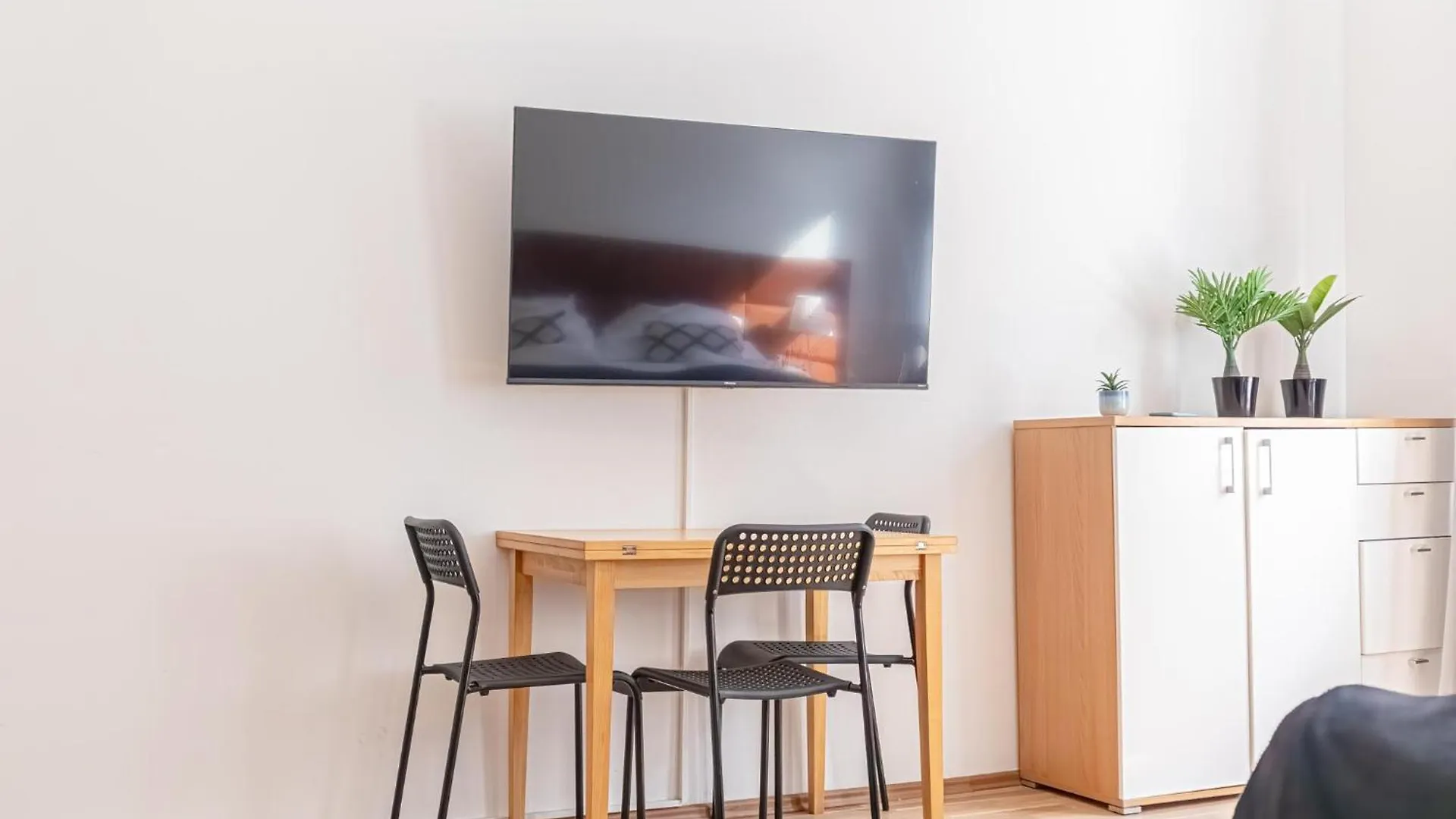 Apartment Beautiful 1Br Apt With A Great Location Vienna